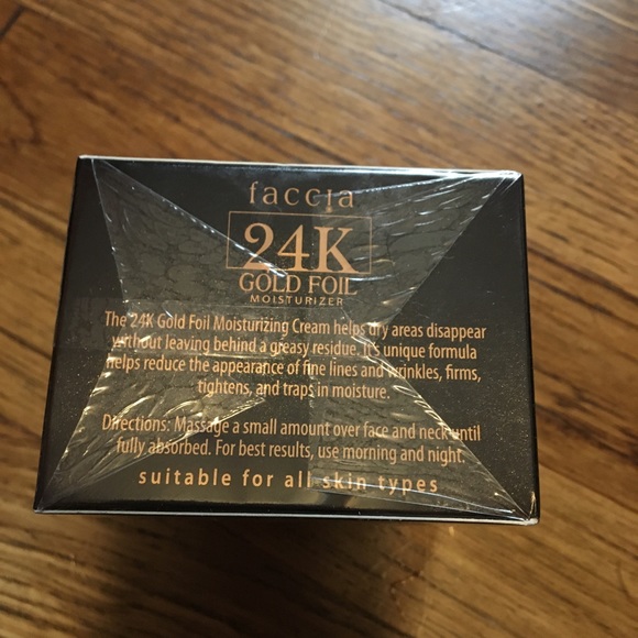 Faccia Gold Foil Moisturizer - Picture 2 of 3